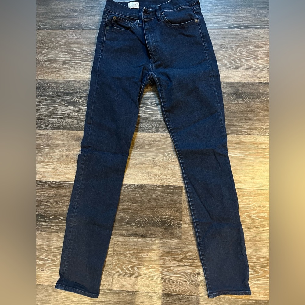 Women’s Gap Resolution Slim Straight Jeans: Size 28r